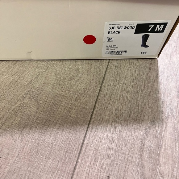 St. John’s Bay boots - Picture 5 of 7